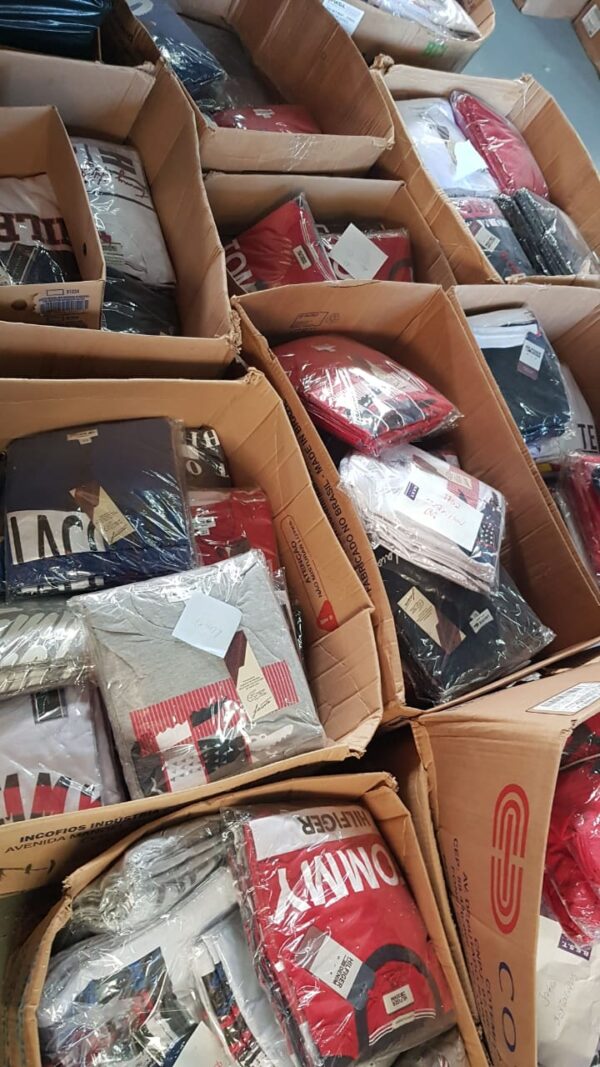 Kit promocional camisetas importadas